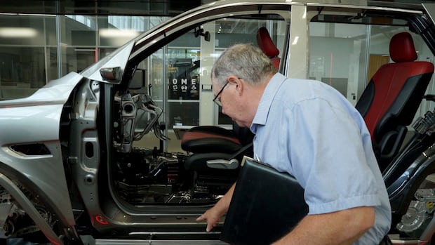 Canada's GDP shrank in April, with hefty decline in manufacturing