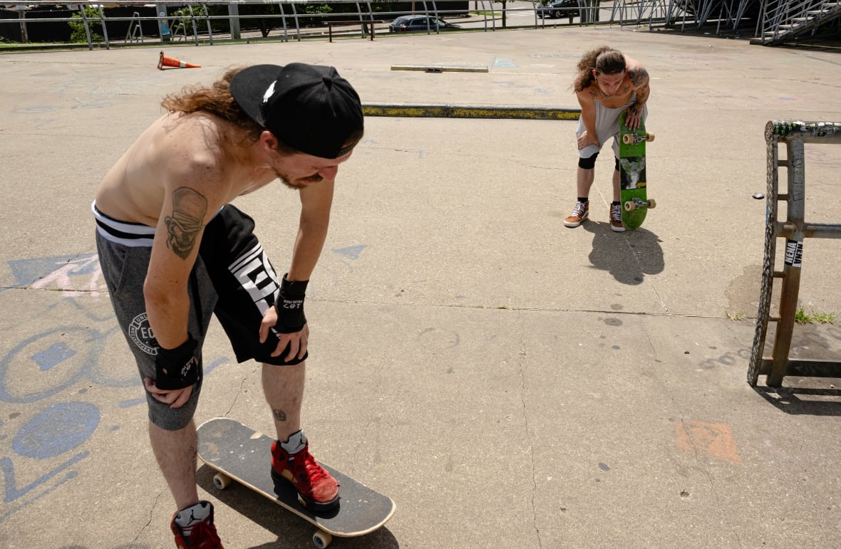 How to help your body cope in hot weather