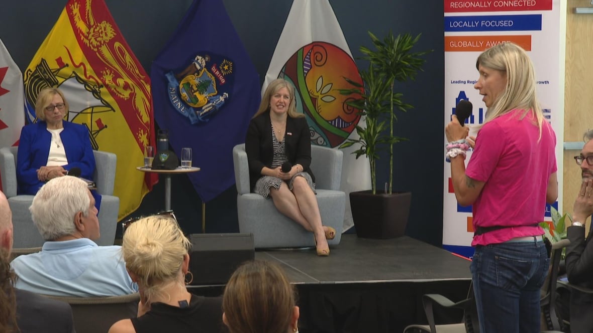 Maine governor comes face to face with Canadian travel fears
