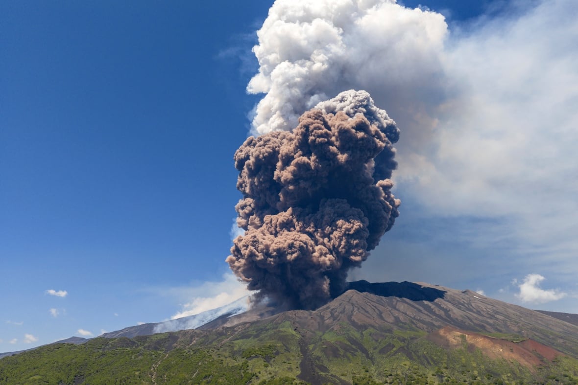 Massive ash cloud erupts from Sicily's Mount Etna in fiery volcanic show