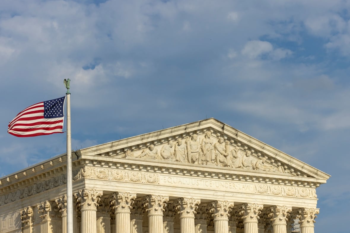 Trump administration can resume deporting migrants to 3rd countries, U.S. Supreme Court rules