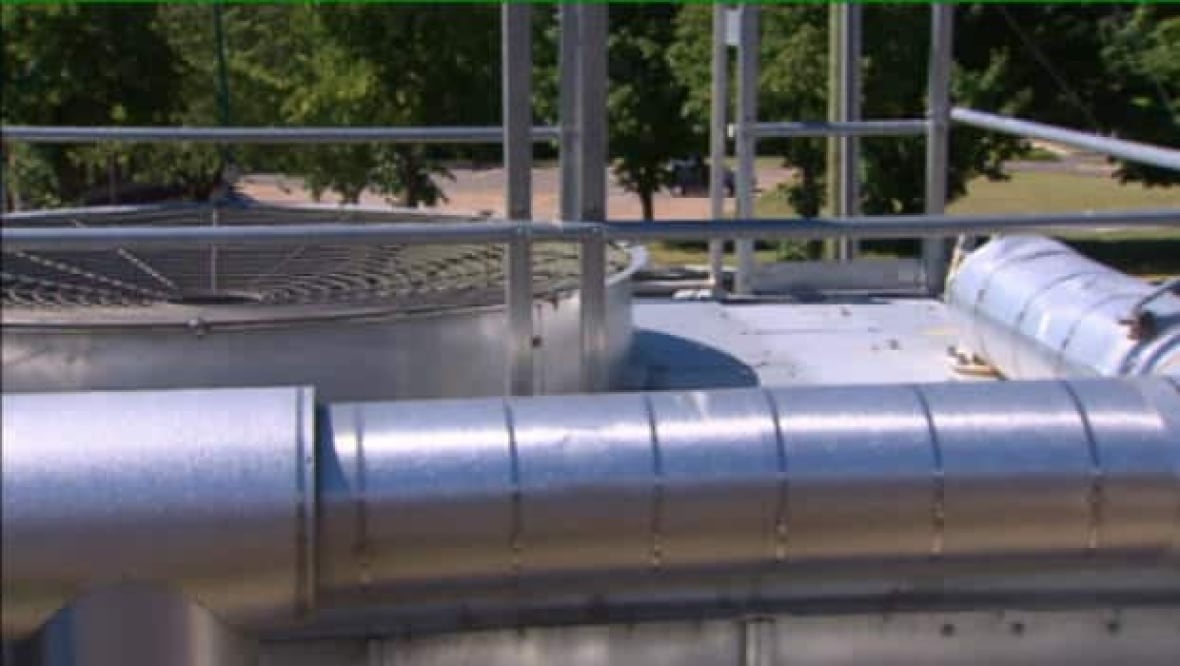 1 dead, over 40 sick as legionnaires' outbreak spreads in southeast London, Ont.