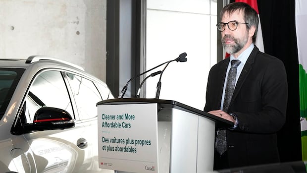 Automakers want Canada to scrap its EV sales mandate. What would that do to emissions?