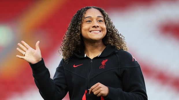 Canada's Olivia Smith signs with Arsenal for $1.84M Cdn, setting women's soccer fee record