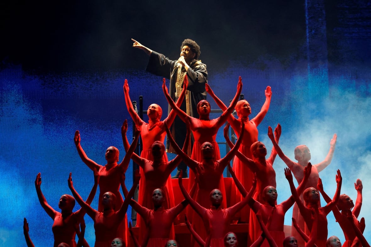 The Weeknd receives a key to his hometown of Toronto