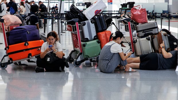 Air Canada offers to cover passengers' added expenses racked up during strike