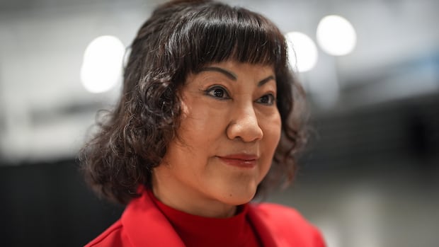 Hudson's Bay battle over sale of leases to B.C. billionaire underway at Toronto court