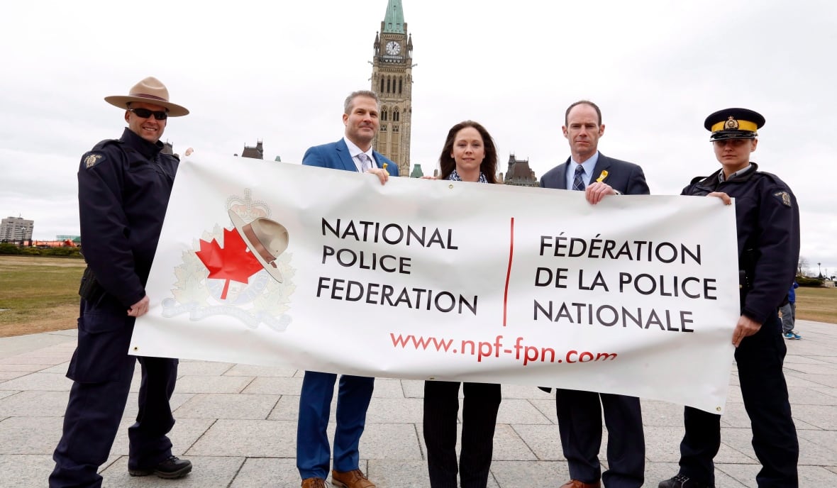 Number of Mounties on long-term sick leave poses 'significant operational challenges': report