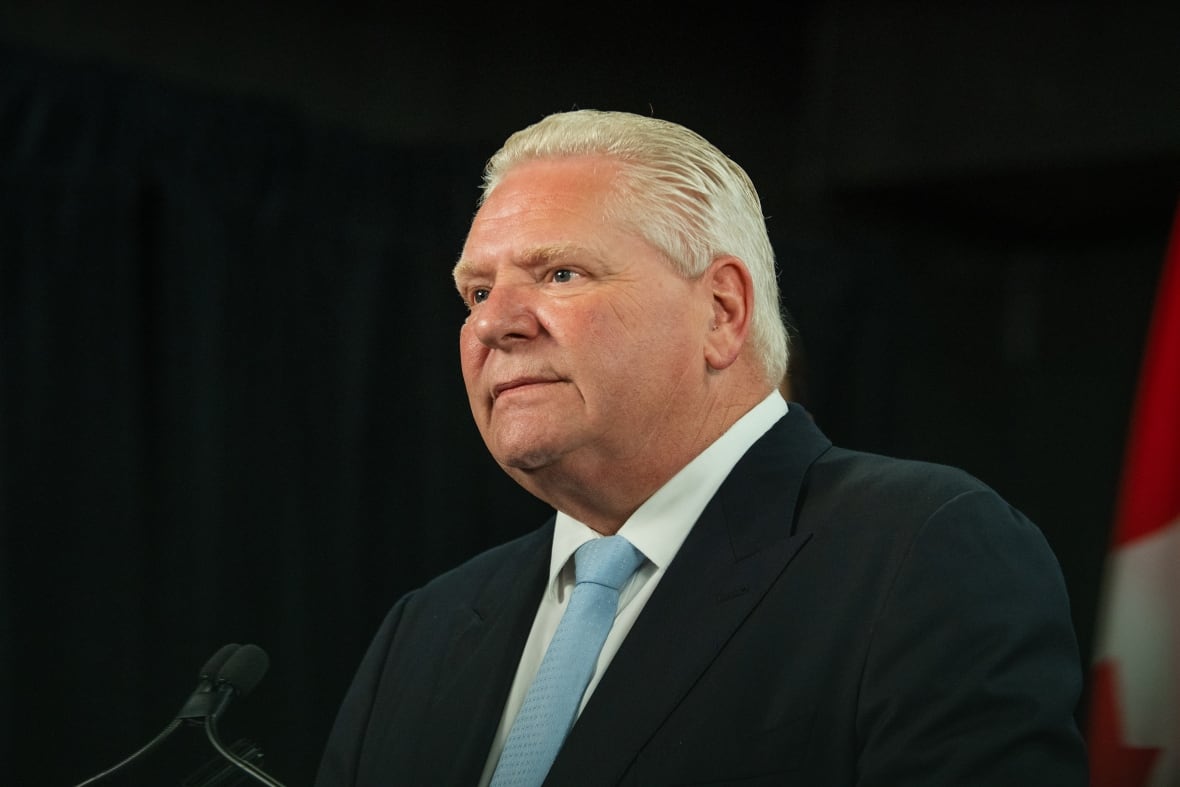 Ontario ordering public servants back into office full time