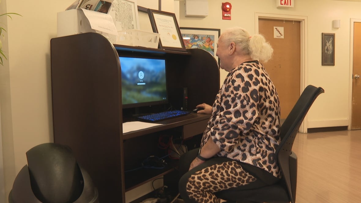 Romance scam costs Calgary woman over $300K in increasingly common form of fraud
