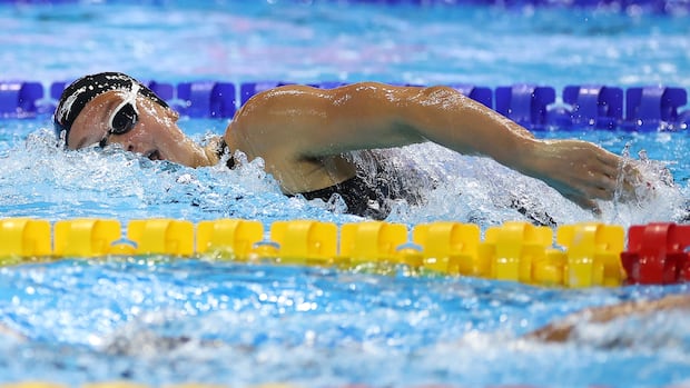 Summer McIntosh takes bronze as Katie Ledecky wins 800m freestyle at swimming worlds