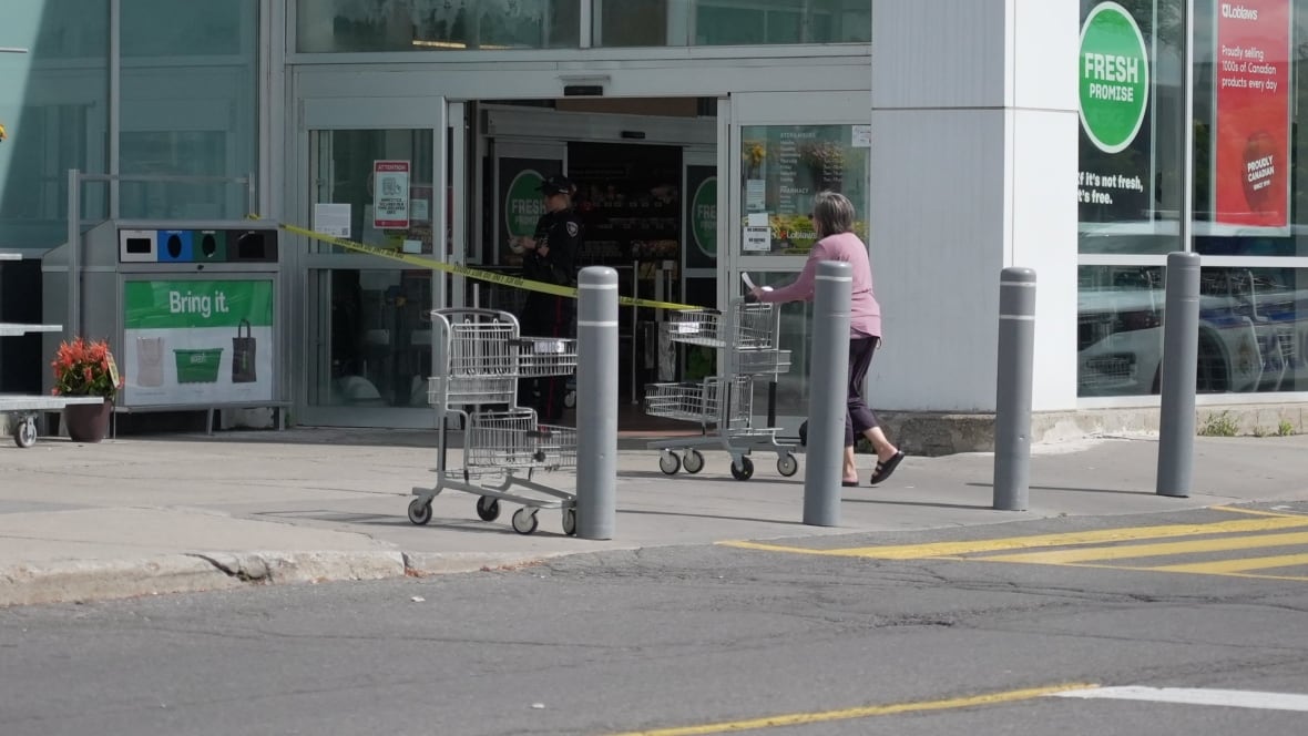 'This isn't Ottawa': Outrage grows over 'vile' grocery store attack on Jewish woman
