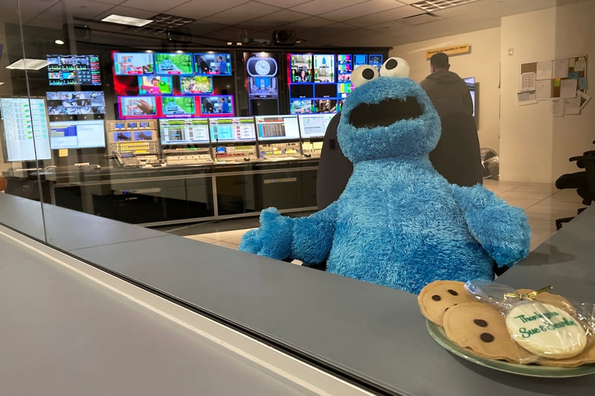 U.S. public broadcasting non-profit tied to Sesame Street, Mister Rogers' Neighborhood to shut after defunding