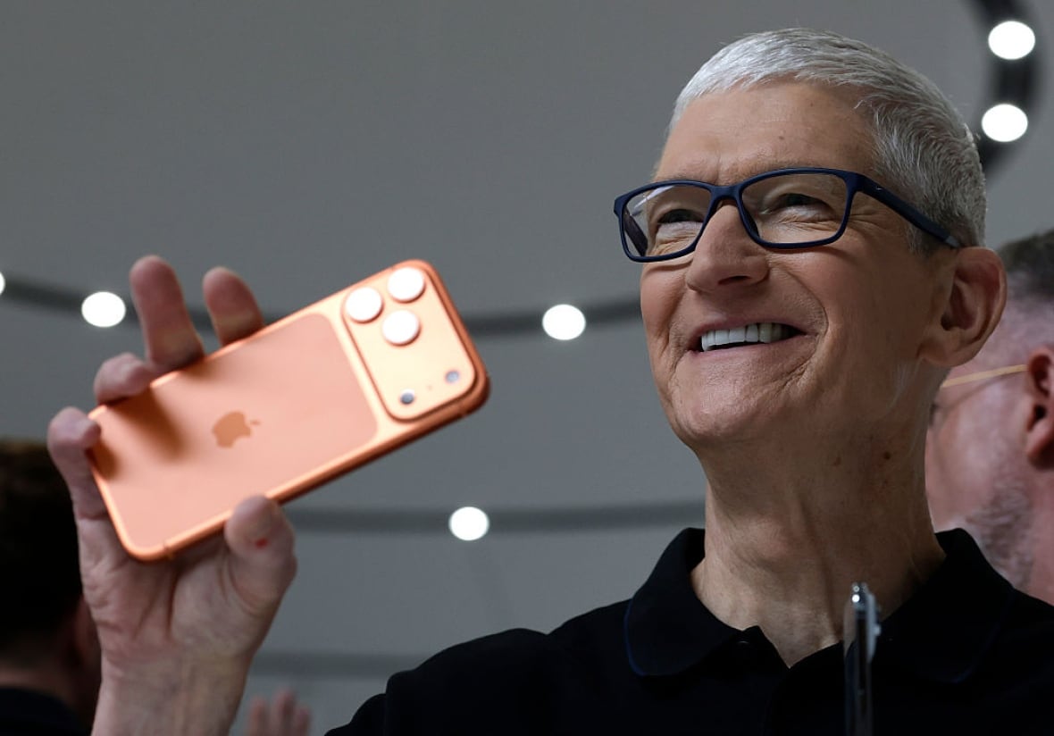Apple unveils cool gear, but questions remain on its AI strategy