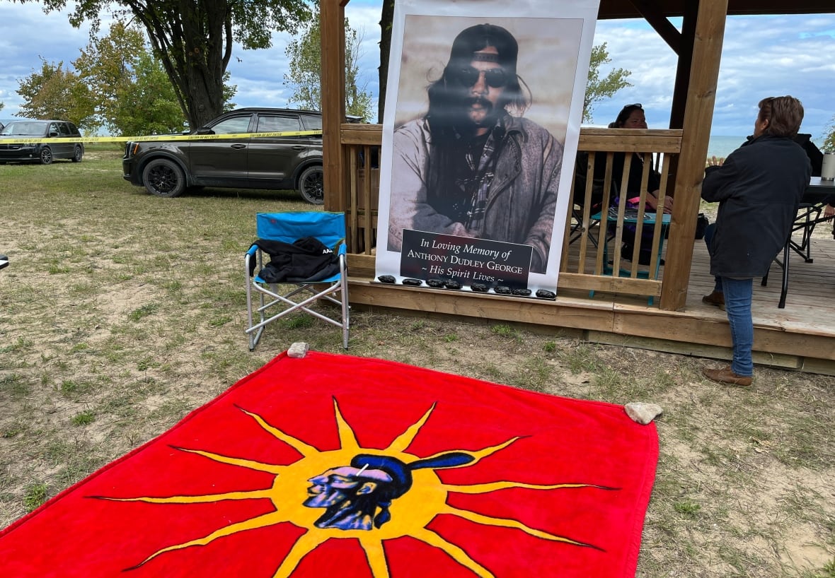 CSIS 'actively' investigated Ipperwash land dispute before fatal shooting of Dudley George, documents show