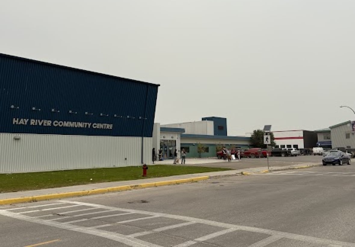Situation 'critical' as Fort Providence, N.W.T., ordered to evacuate