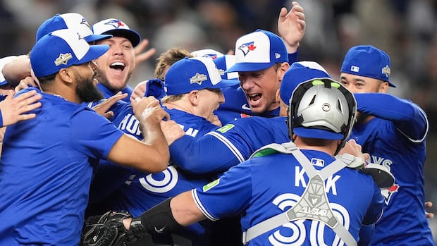 Blue Jays eliminate Yankees, advance to ALCS for 1st time since 2016