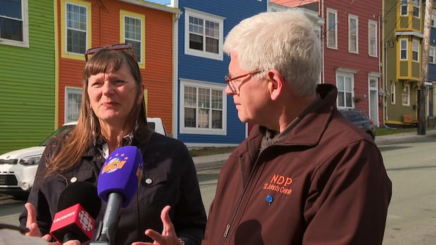 Liberals holding slight edge in tight race for Newfoundland and Labradorâs next government