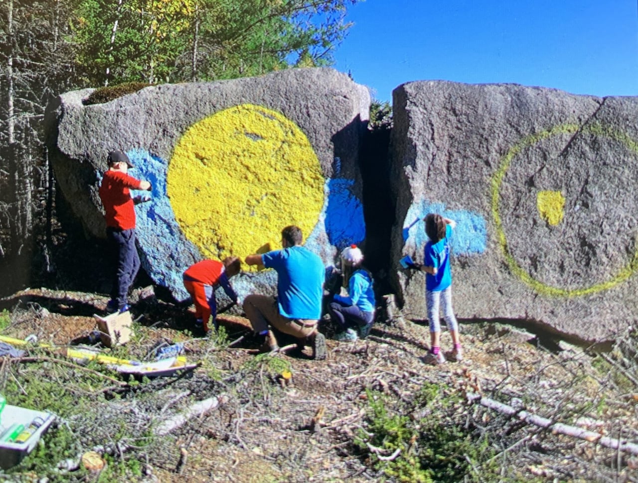 Nova Scotia's painted 'eyeball rocks' will soon be no more