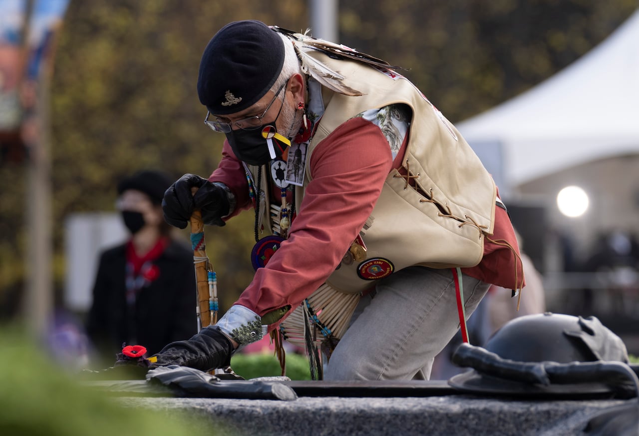 Canada's Indigenous veterans faced tough battles â abroad and at home