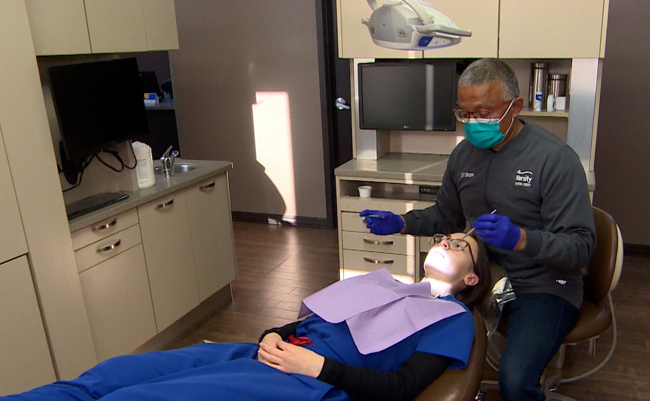 Young Sask. mom hopes national dentistry plan can help with wisdom teeth surgery
