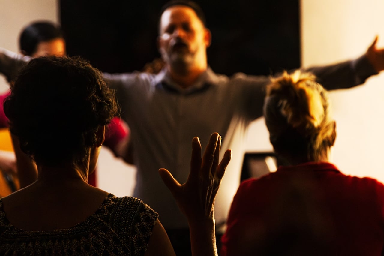 Cubans turn to faith and family amid nationwide blackout