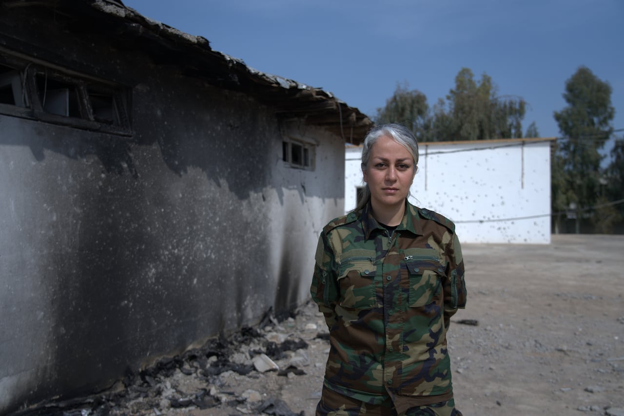 Iranian Kurdish fighters find themselves in the middle of U.S.-Iran war as they wait in Iraq
