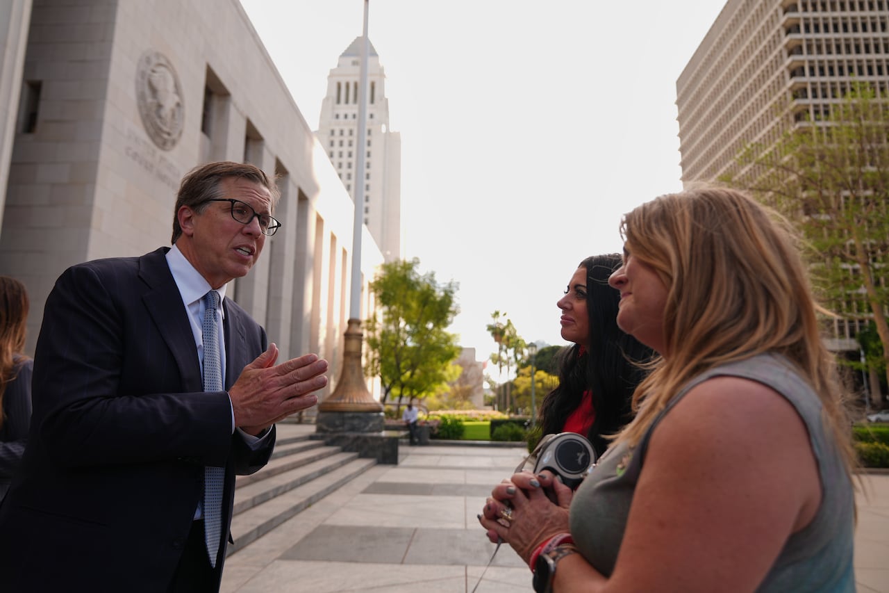 Jury in Los Angeles finds Meta and YouTube liable in landmark social media addiction trial
