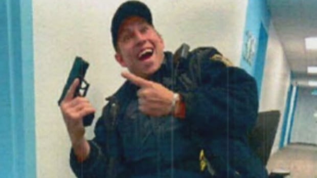 Police got tip about 'dirty cop' helping trafficker 15 years before Winnipeg officer's arrest: warrant docs
