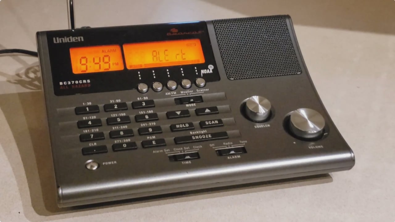 Weather watchers mourn the end of national Weatheradio service