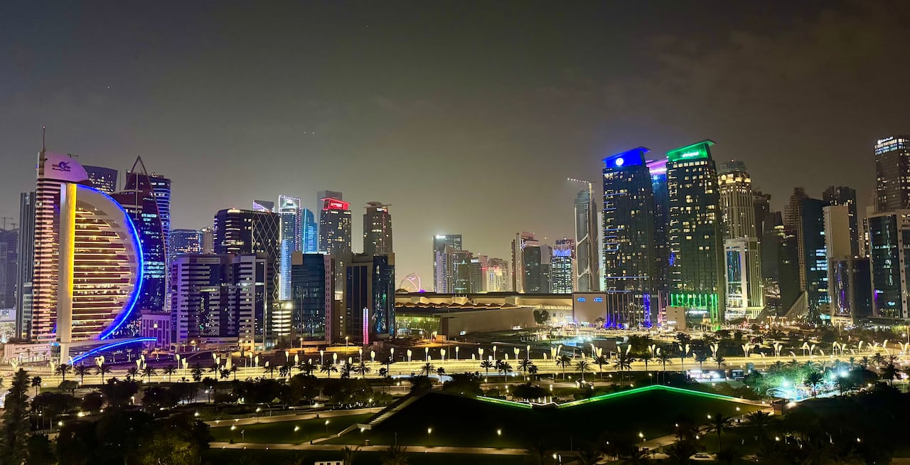 When war broke out in the Middle East, these Canadians chose to stay in Qatar
