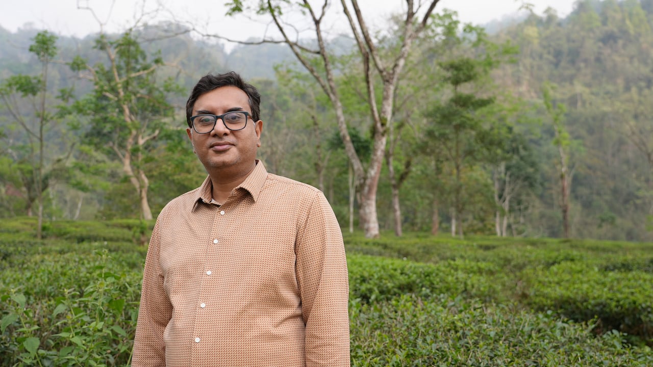 Darjeeling is world renowned. But demand for 'champagne of teas' is going flat as drought dulls its flavour