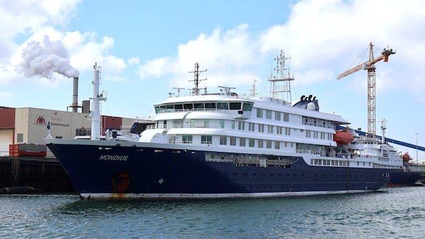 Evacuations planned as suspected hantavirus outbreak traps 150, including 4 Canadians, on cruise ship