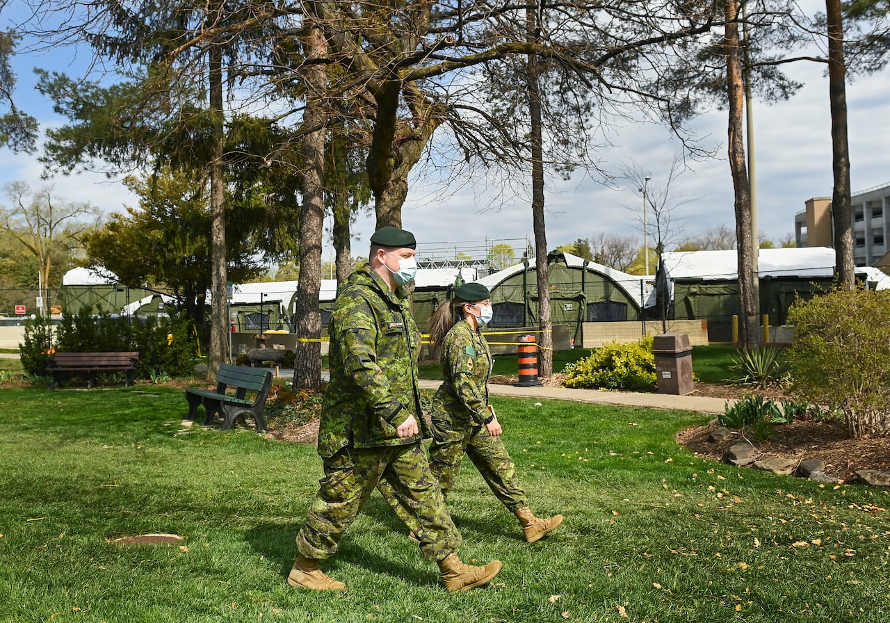 Military reprimanded soldiers who raised concerns about monitoring Canadians online during COVID-19