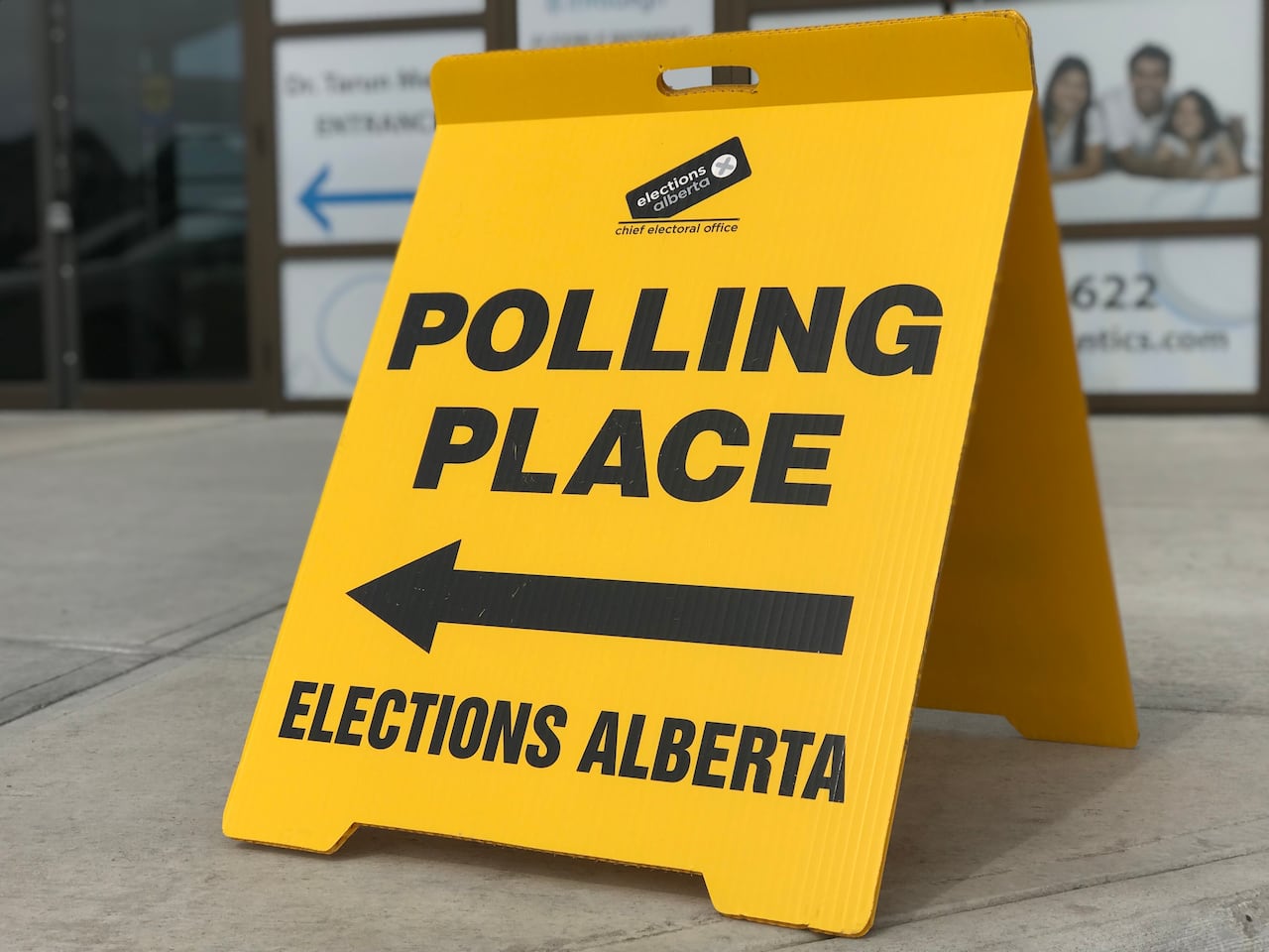 Should all political parties get access to the full voters list in Alberta